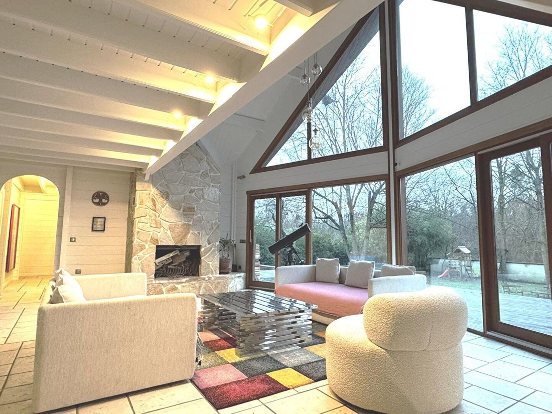 Villa in Chelles, Ile-de-France, France 1 - 18908077