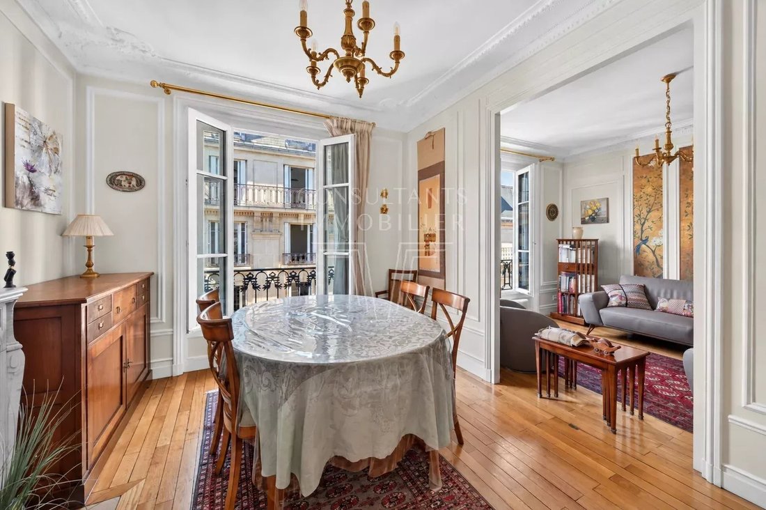 Apartment in Violet Commerce, Paris 15e Arrondissement, Paris 2 - 18914068