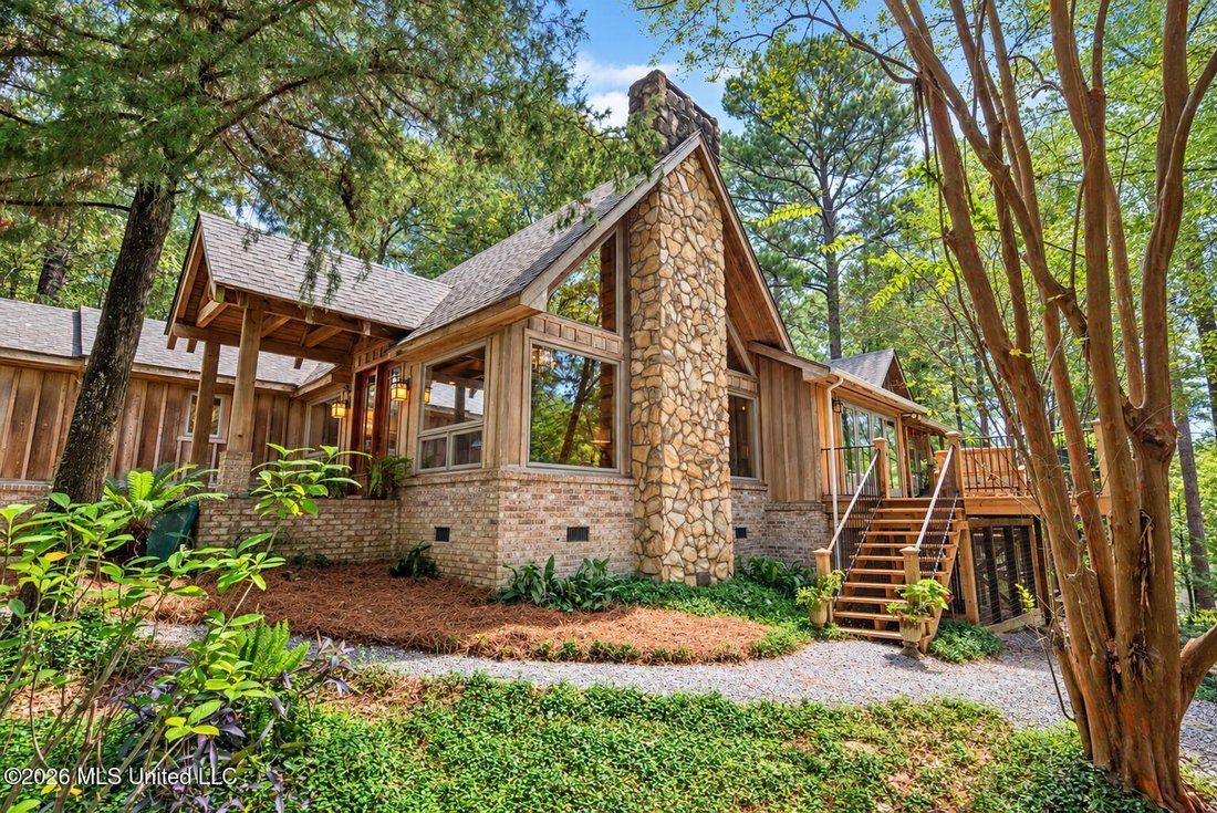 House in Hattiesburg, Mississippi, United States 1 - 18909573