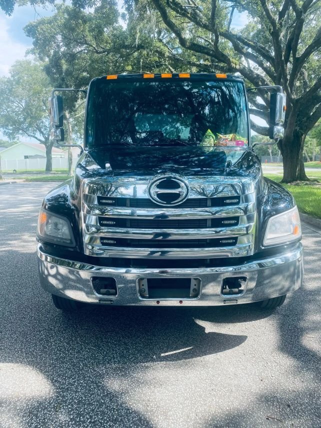 Pickup in Jacksonville, FL, United States 2 - 13215874