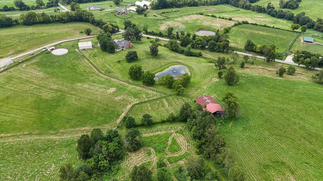 House in Shelbyville, Kentucky, United States 2 - 18916924