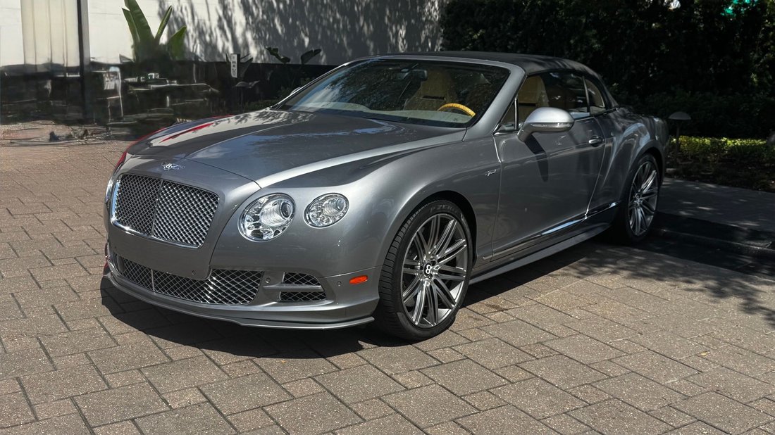 Cabriolet in Houston, TX, United States 1 - 18914075