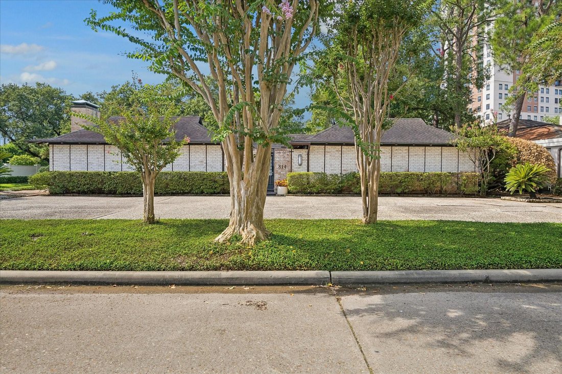 House in Houston, Texas, United States 1 - 18910479