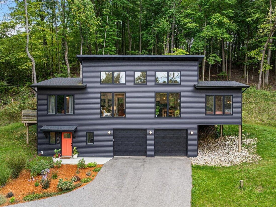 House in Lowell, Michigan, United States 1 - 18910292