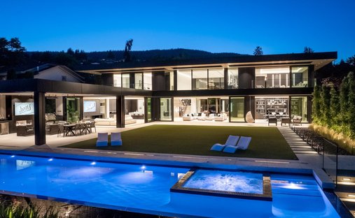 House in West Vancouver, British Columbia, Canada 1