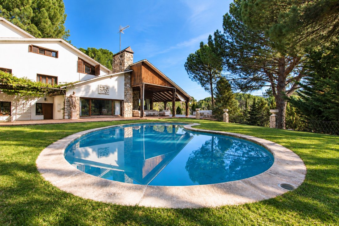 Finca in El Tiemblo, Castile and Leon, Spain 2 - 18329428