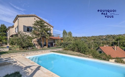 House in Sainte-Foy-lès-Lyon, Auvergne-Rhône-Alpes, France 1