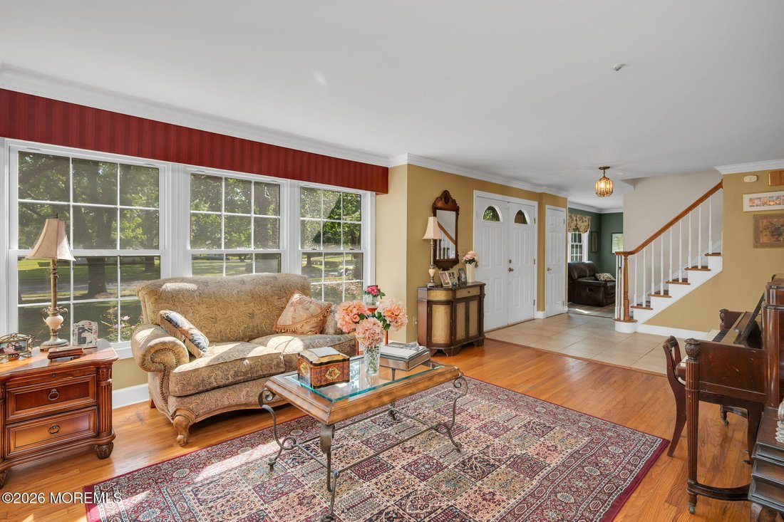 Freehold Township, New Jersey, United States 2 - 18912098