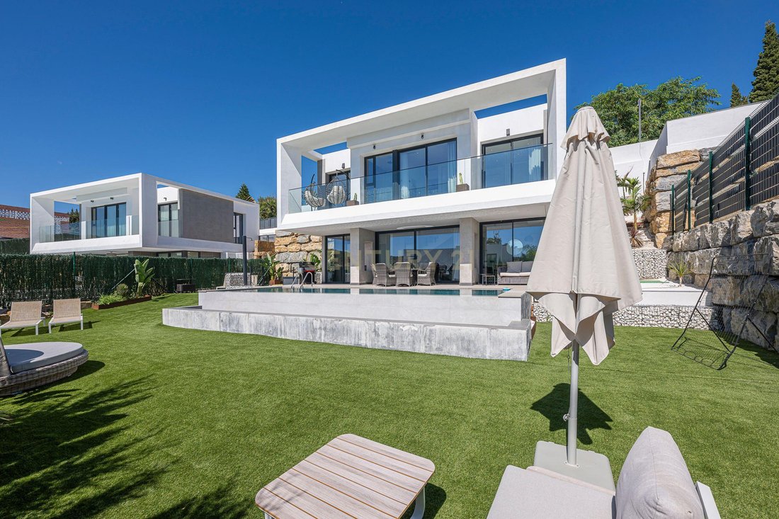 Villa a Estepona, Andalusia, Spagna 3 - 18913549