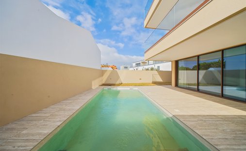 Haus in Mafamude und Vilar do Paraiso, Distrikt Porto, Portugal 1