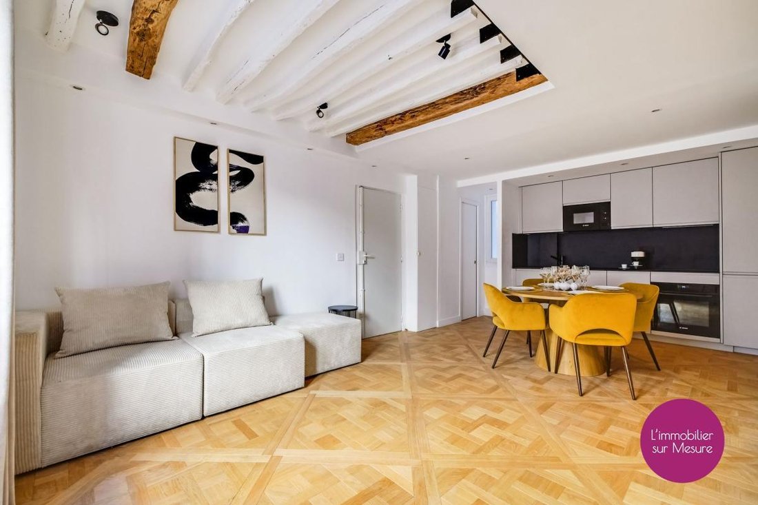 Apartment in Porte Saint Denis-Paradis, Paris 10e Arrondissement, Paris 4 - 18907181