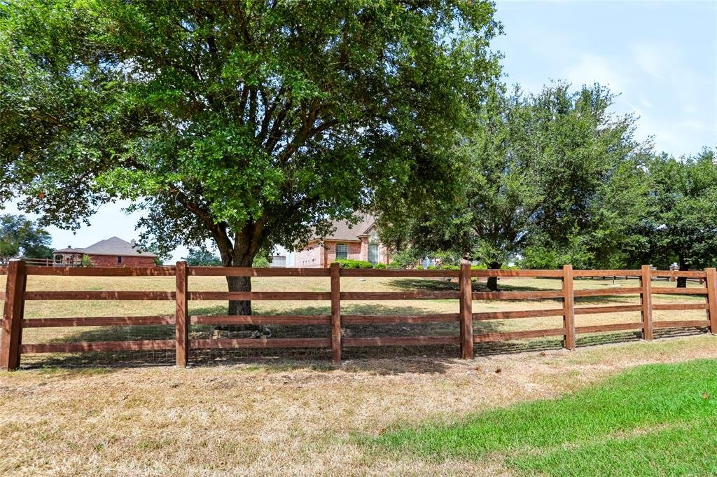 House in Cresson, Texas, United States 3 - 18913259