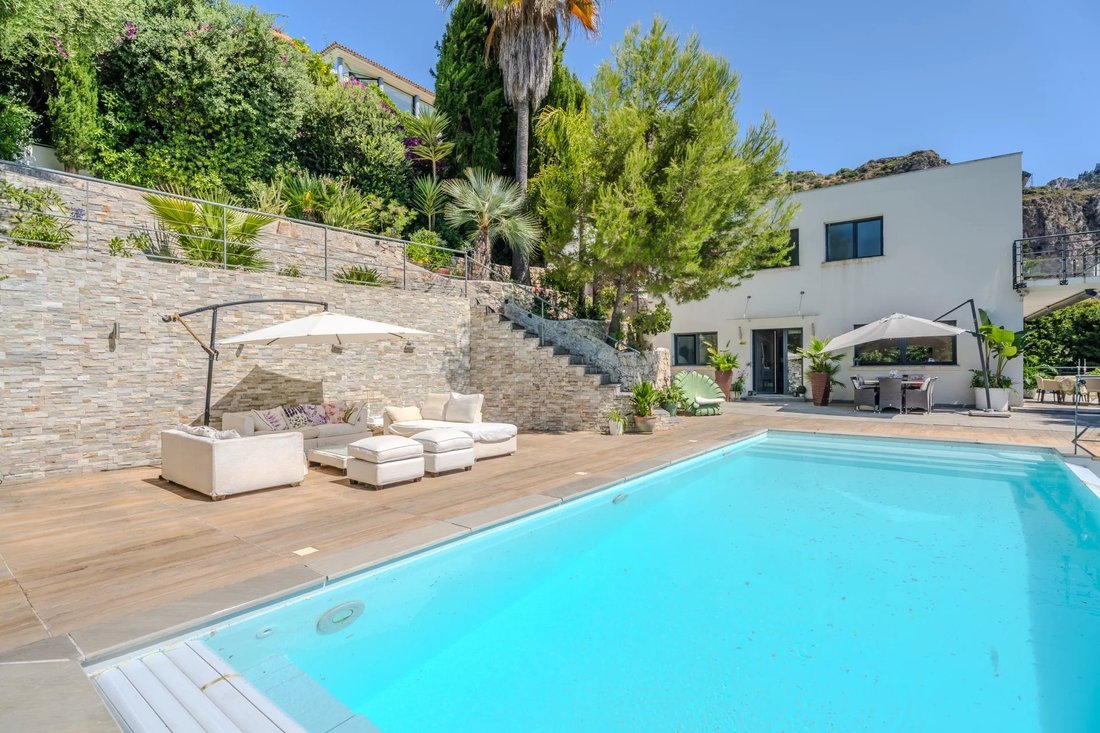 Villa in Èze, Provence-Alpes-Côte d'Azur, Frankreich 3 - 18911138