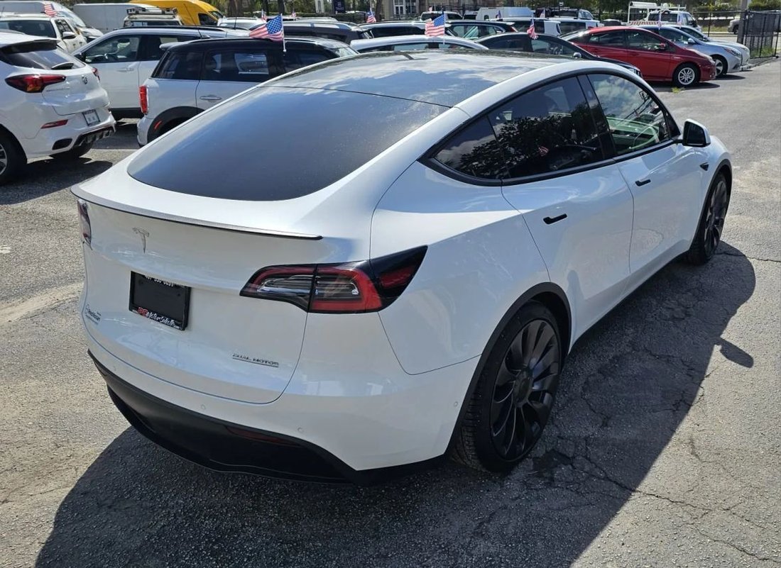 Suv in Orlando, FL, United States 4 - 18911709