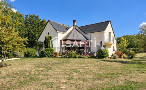 House in Ouest-Sud Ouest, Amboise, France 1