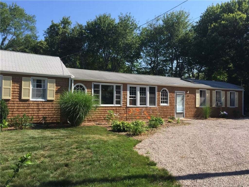 Charlestown, Rhode Island, United States 1 - 18908671