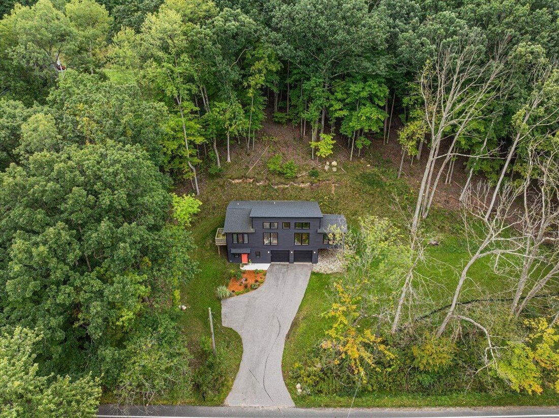 House in Lowell, Michigan, United States 5 - 18910292