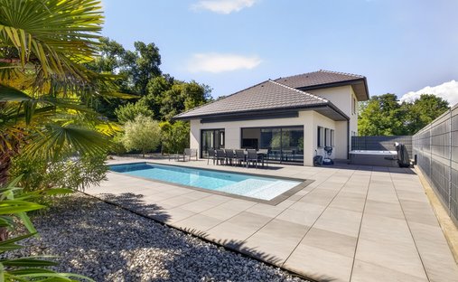 Villa in Sonnaz, Auvergne-Rhone-Alpen, Frankreich 1