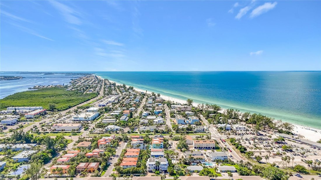 Casa a Holmes Beach, Florida, Stati Uniti 2 - 18905914
