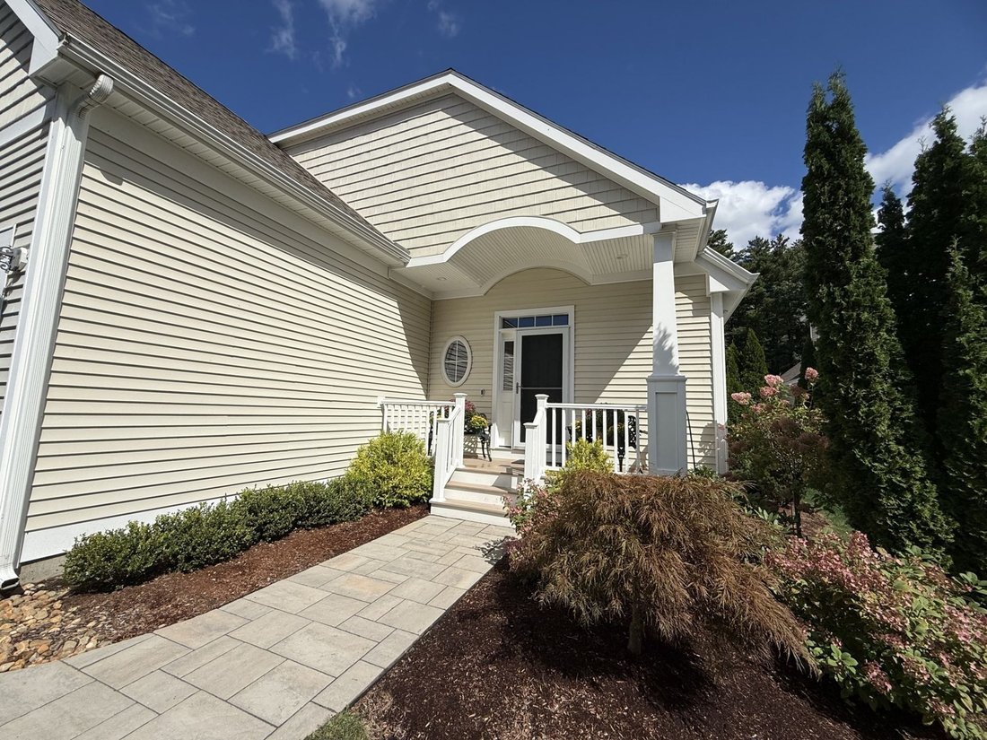 Condo in Merrimack, New Hampshire, United States 3 - 18912179