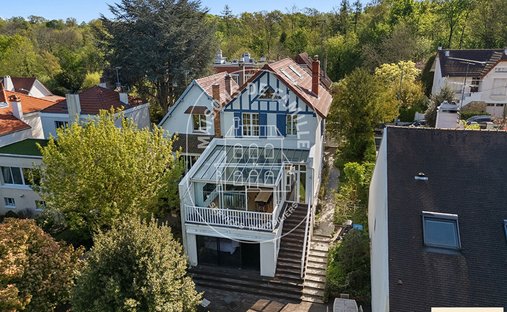 Villa à La Châtaigneraie-La Feuillaume Sud, La Celle-Saint-Cloud, France 1