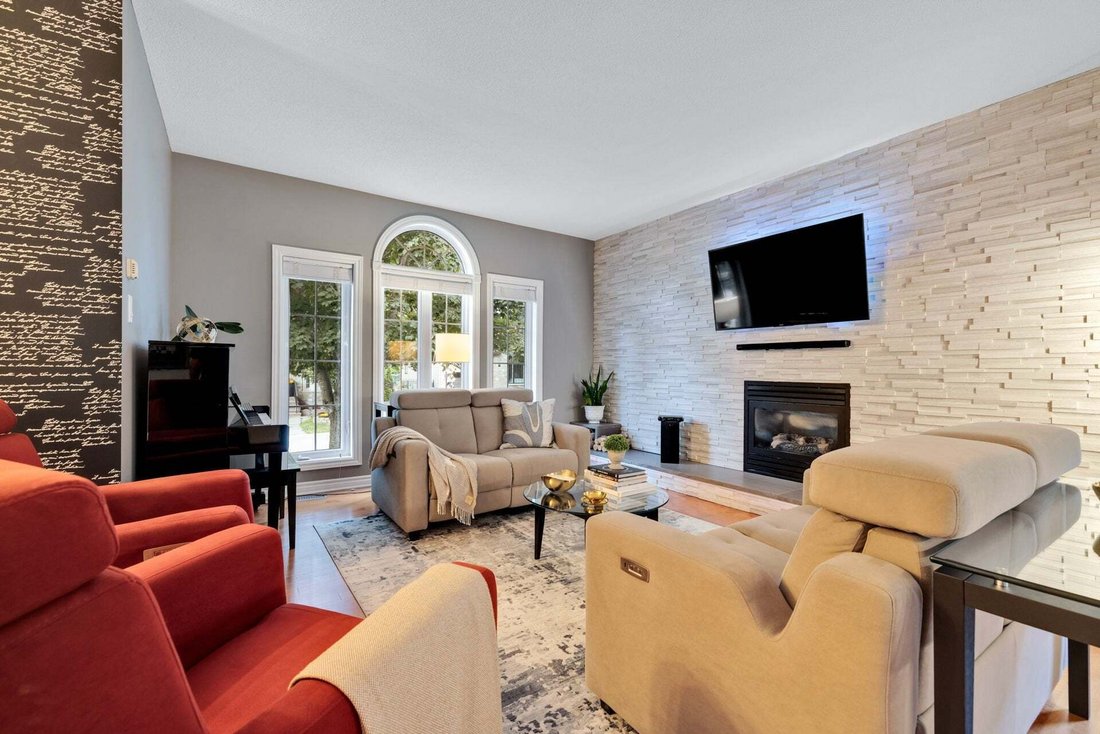 House in Gatineau, Quebec, Canada 5 - 18910877