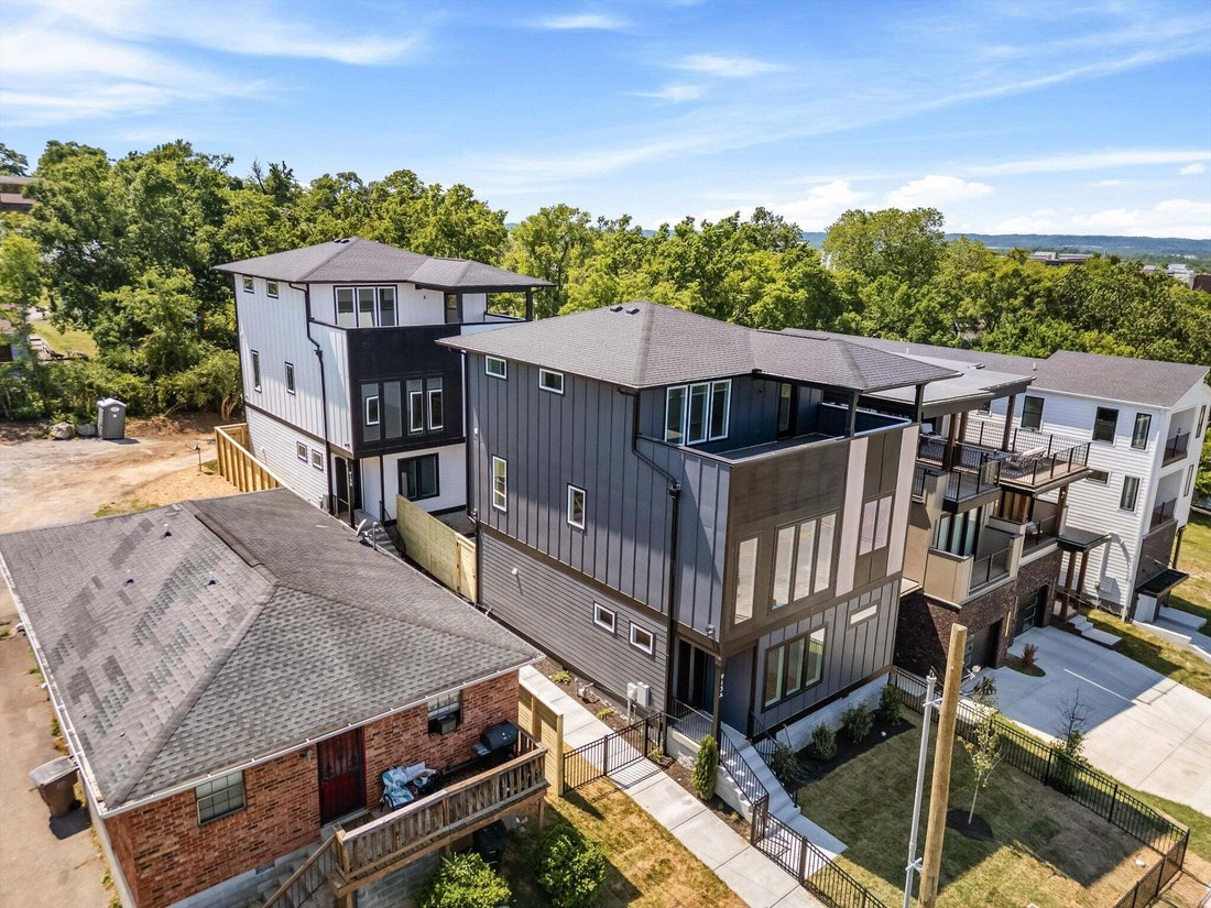 Co Op in Nashville, Tennessee, United States 2 - 18915212