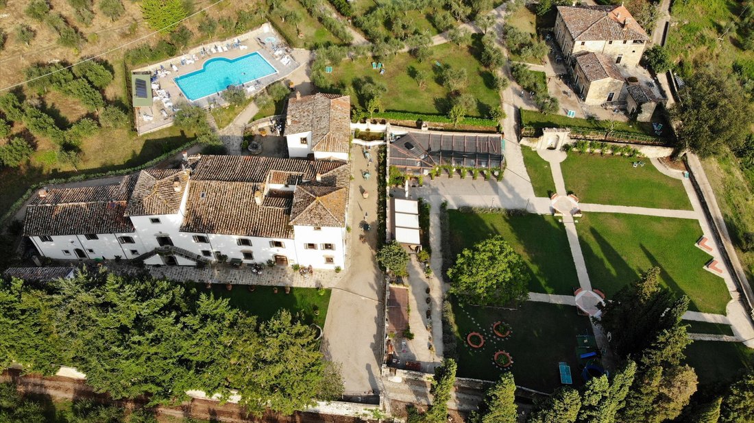 Estate in Pelago, Tuscany, Italy 4 - 18918956