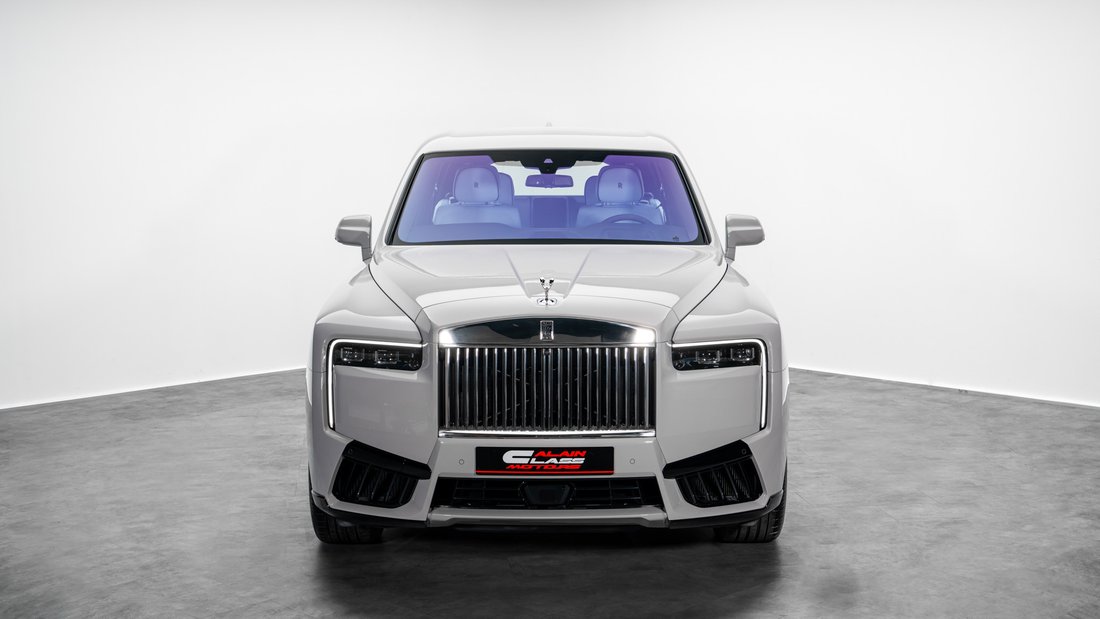 Suv in Dubai, United Arab Emirates 3 - 18913962