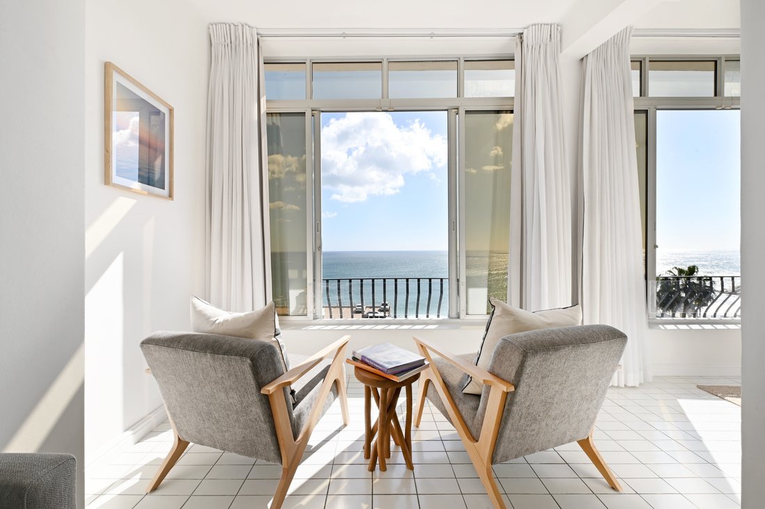Apartment in Clifton, Atlantic Seaboard, Cape Town 1 - 18914092