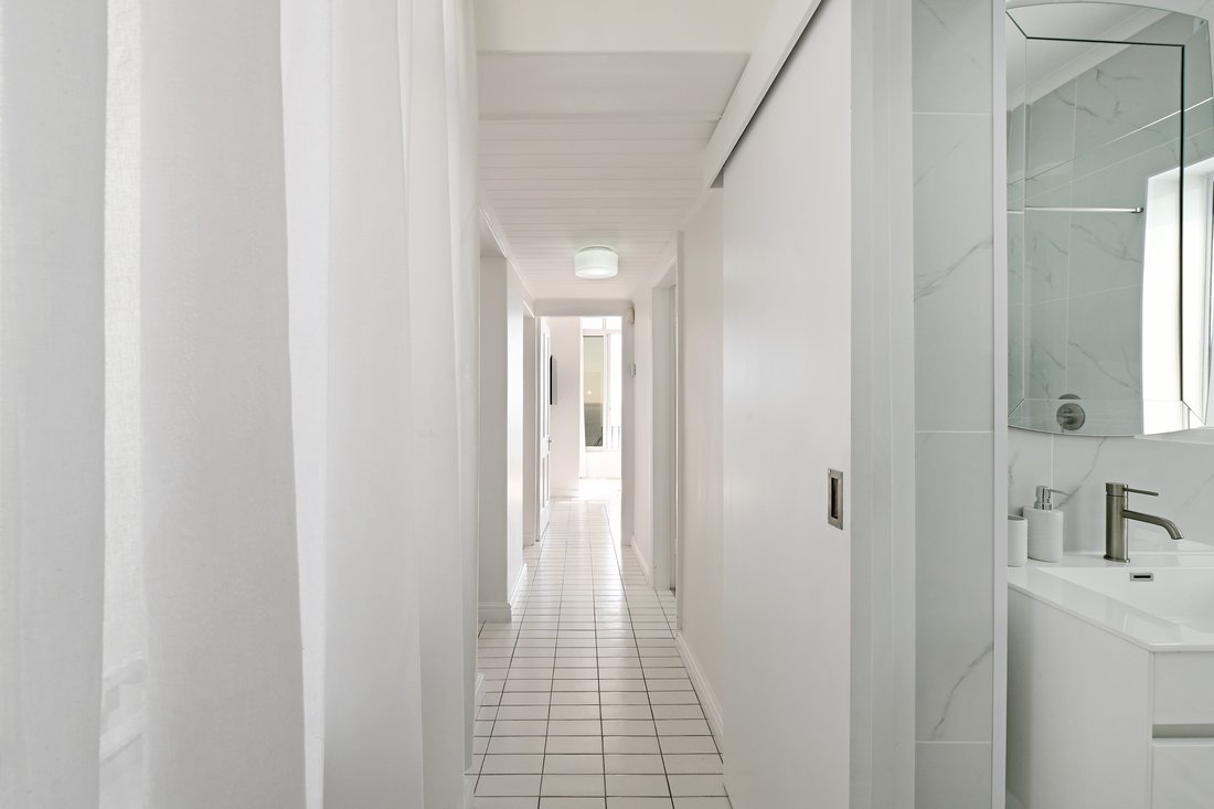 Apartment in Clifton, Atlantic Seaboard, Cape Town 5 - 18914092