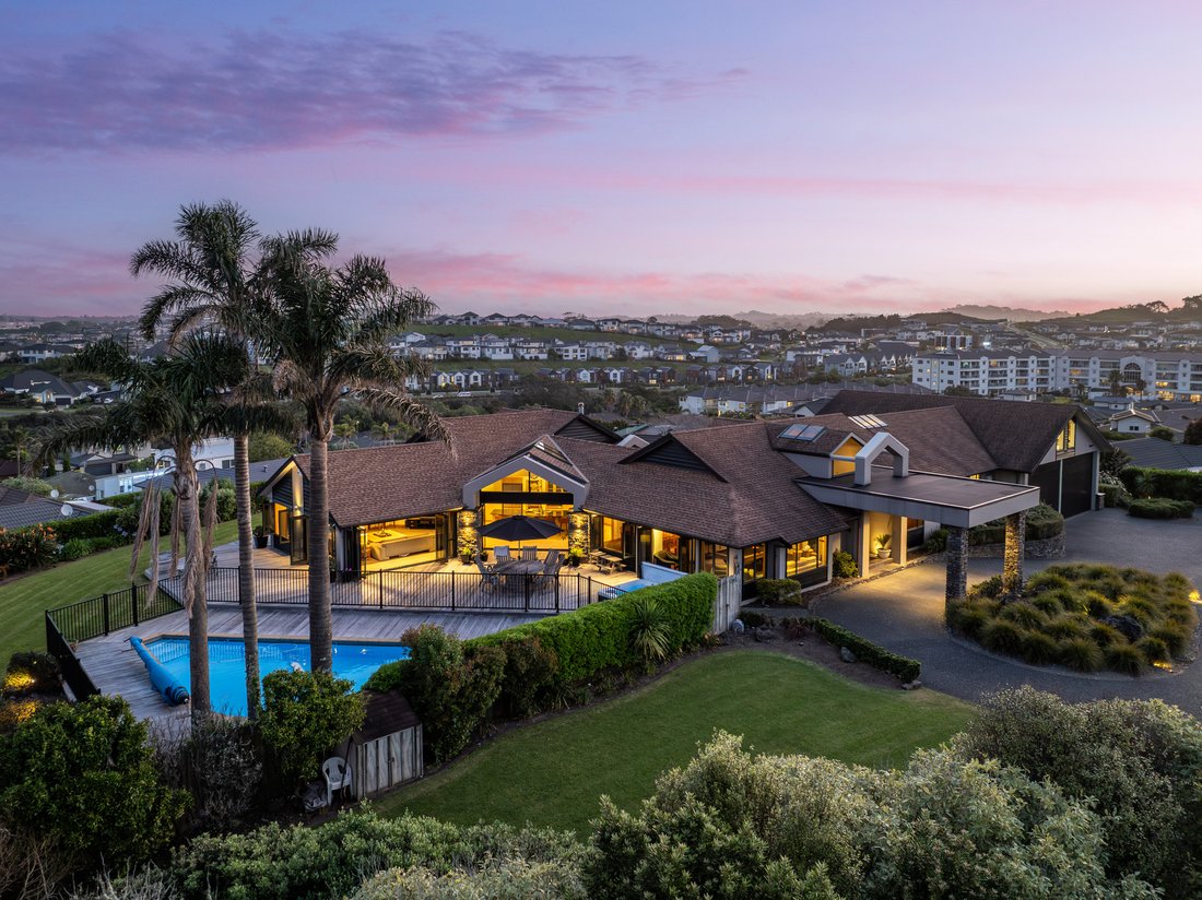 House in Orewa, Auckland, New Zealand 1 - 18920510