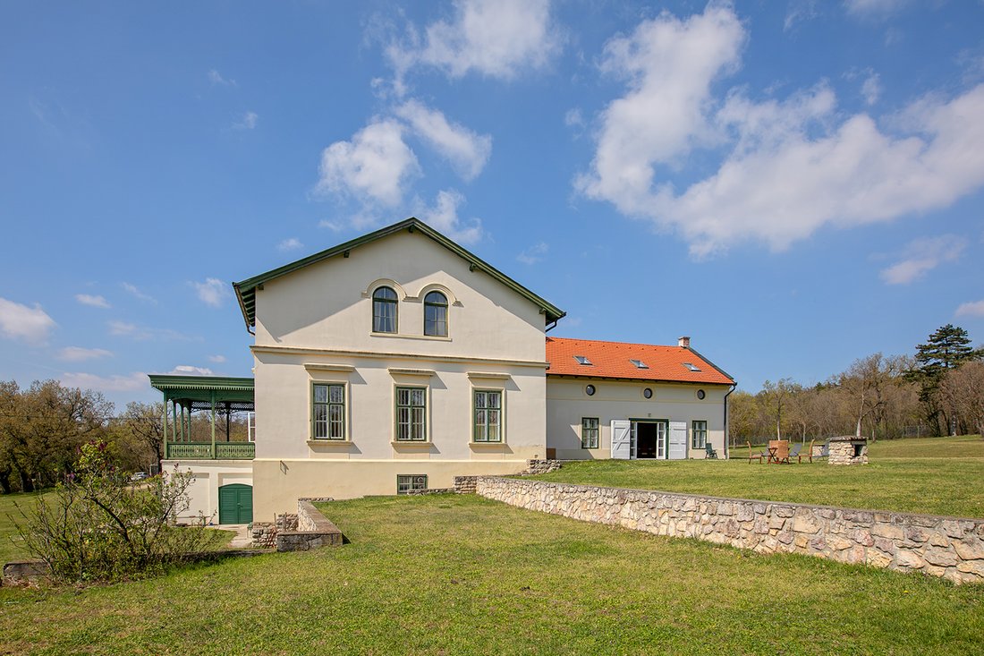 Estate in Balatonakali, Hungary 2 - 18919516