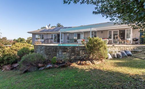 House in Lemoenkloof, Paarl, South Africa 1
