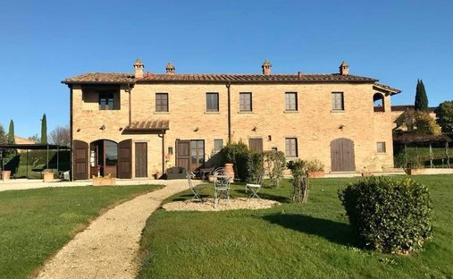 Country House in Creti, Tuscany, Italy 1