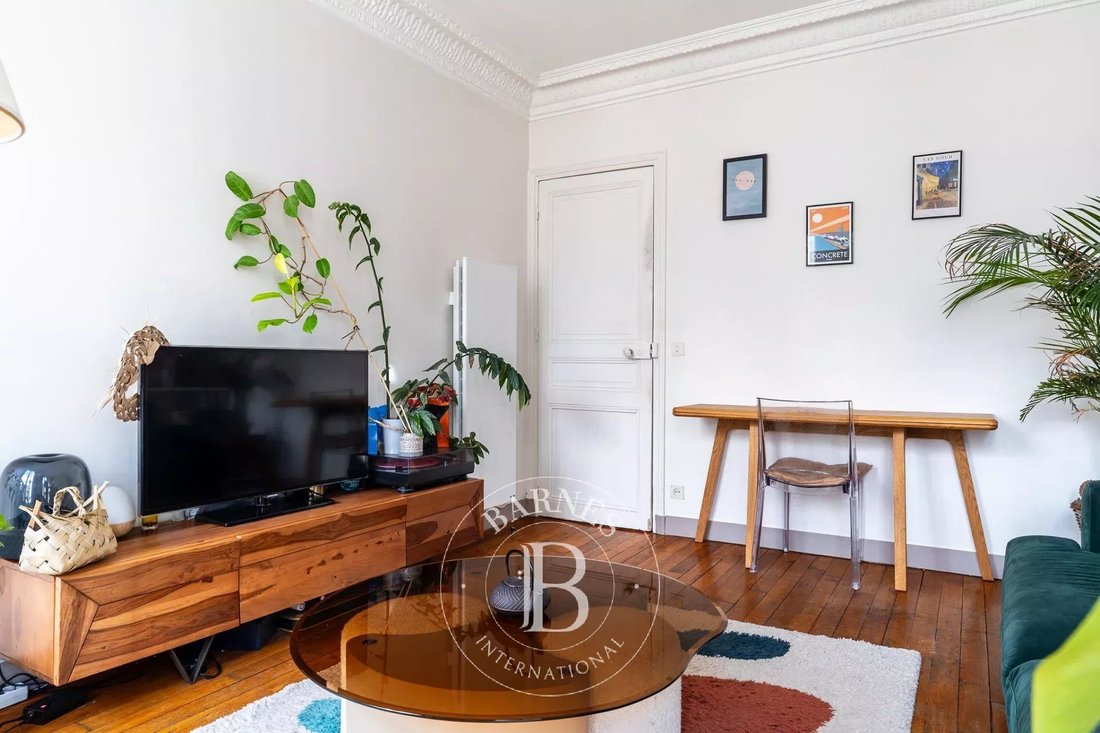 Apartment in Henri Barbusse, Levallois-Perret, France 5 - 18922255