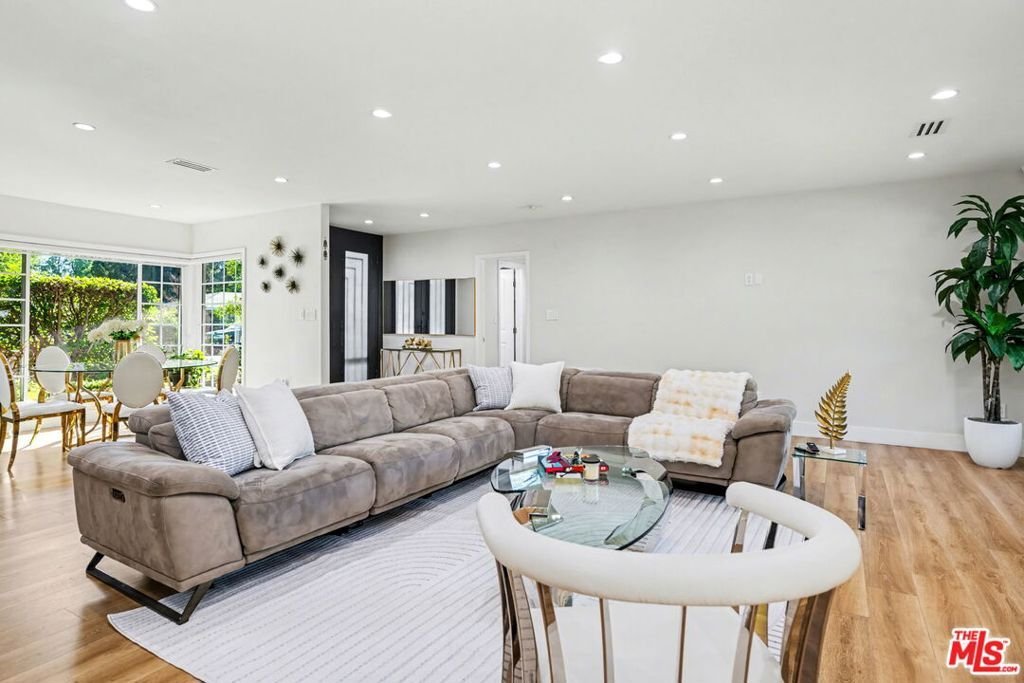 House in Los Angeles, California, United States 1 - 18922085