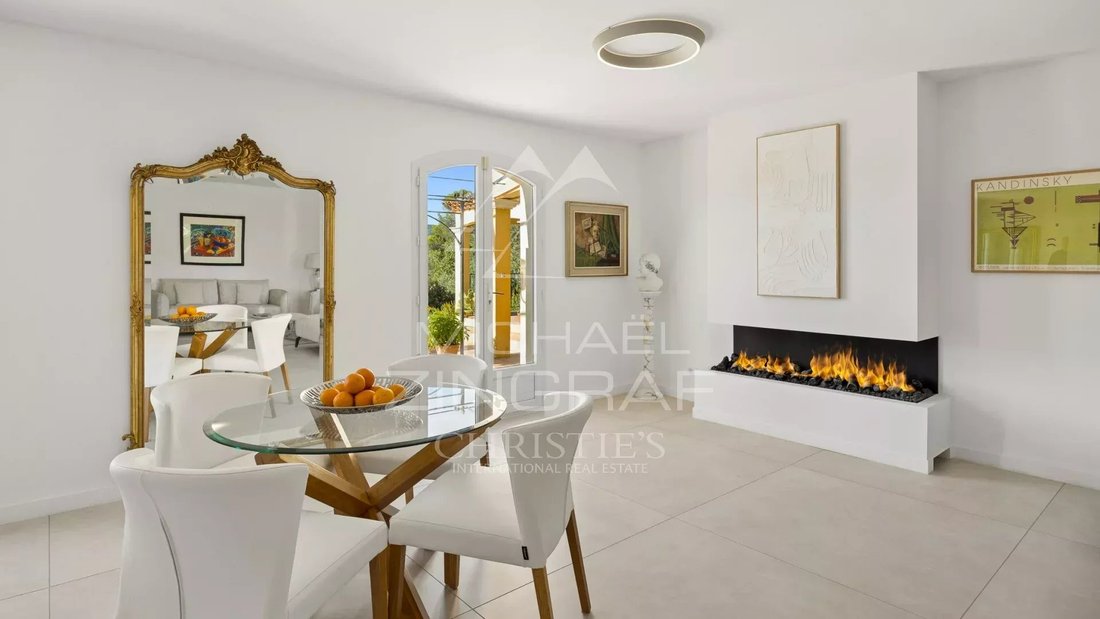 Country House in Besse-sur-Issole, Provence-Alpes-Côte d'Azur, France 5 - 18922185