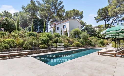 Villa in Brusquet-Retenaou-Devens, Vallauris, France 1
