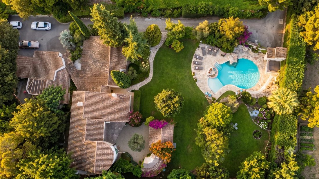 House in Ventabren, Provence-Alpes-Côte d'Azur, France 2 - 18922389