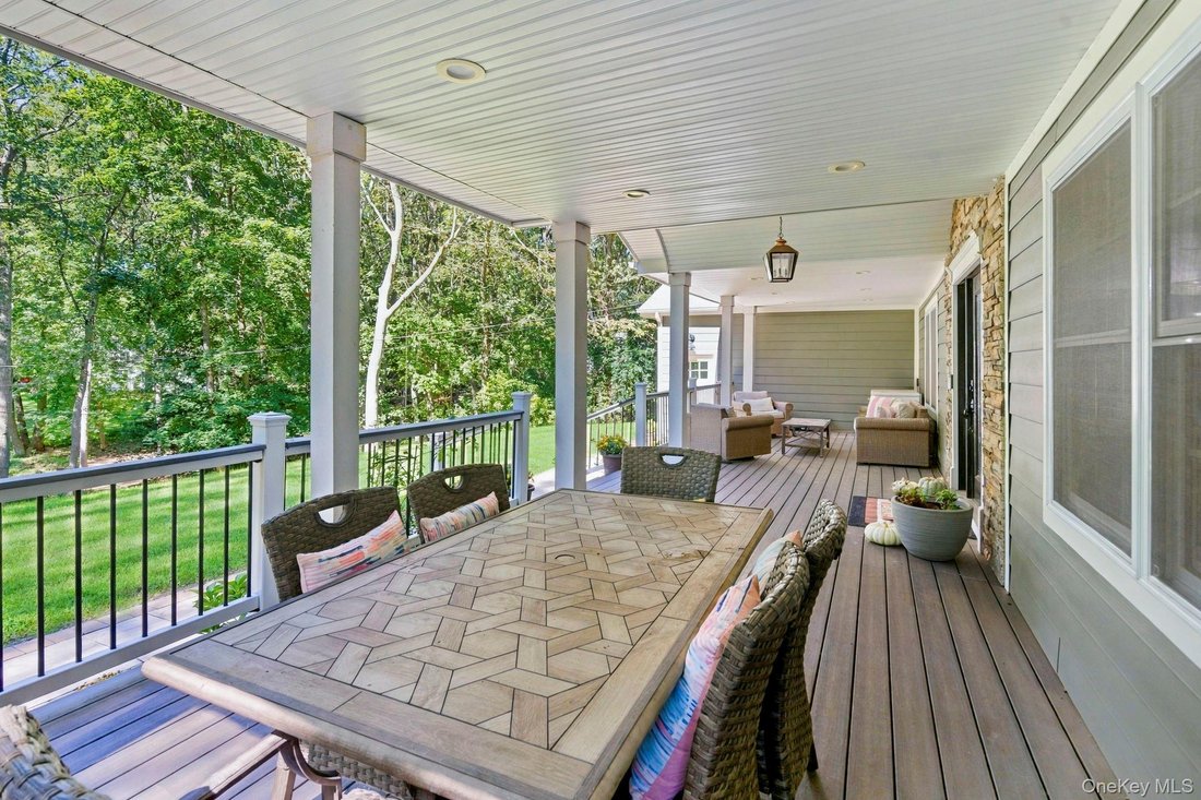 House in Setauket, New York, United States 5 - 18922052