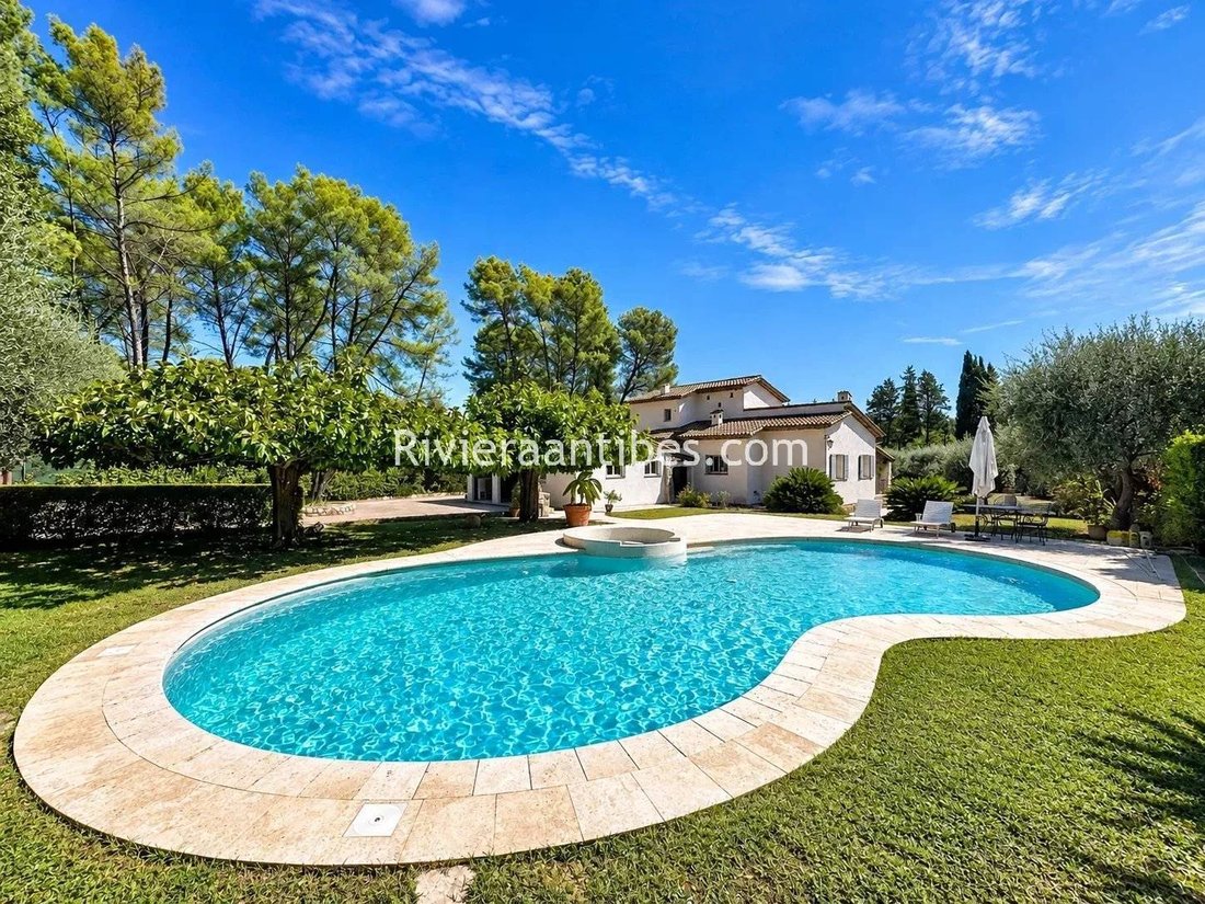 Villa in Grand'Piece-Les Plaines, Mouans-Sartoux, France 3 - 18875102