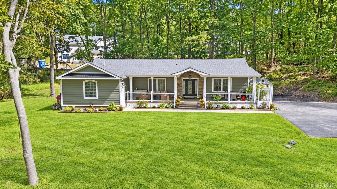 House in Setauket, New York, United States 2 - 18922052