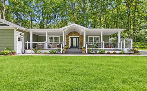 House in Setauket, New York, United States 1