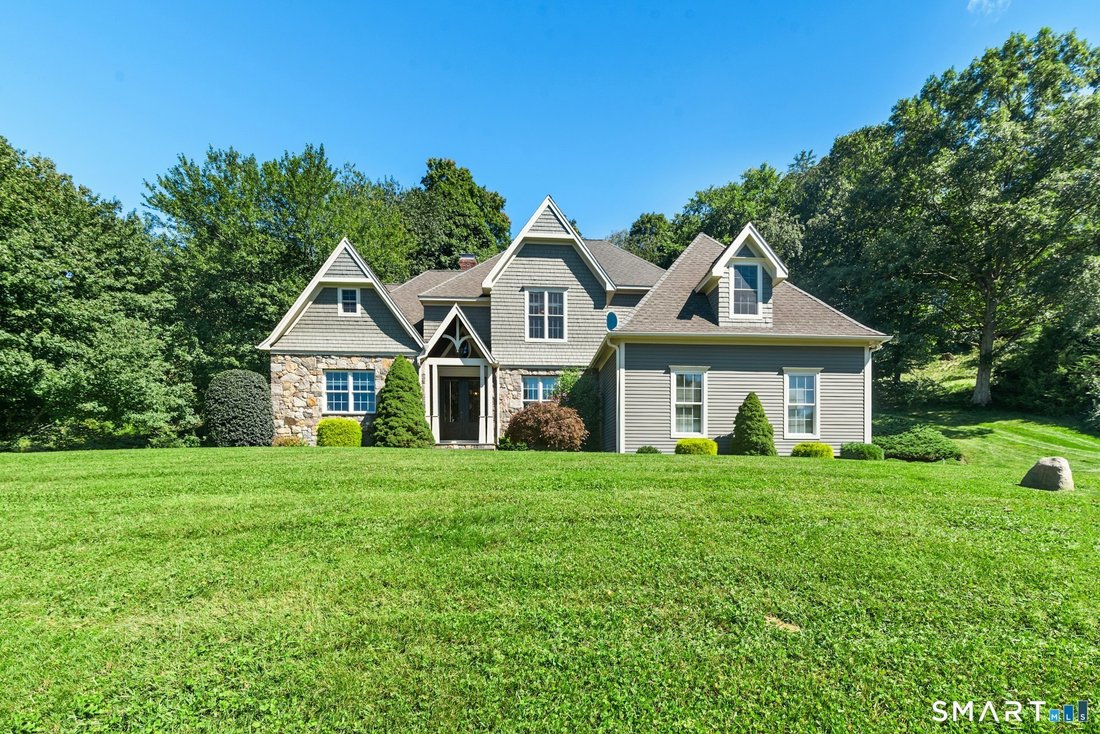 House in Newtown, Connecticut, United States 2 - 18922220