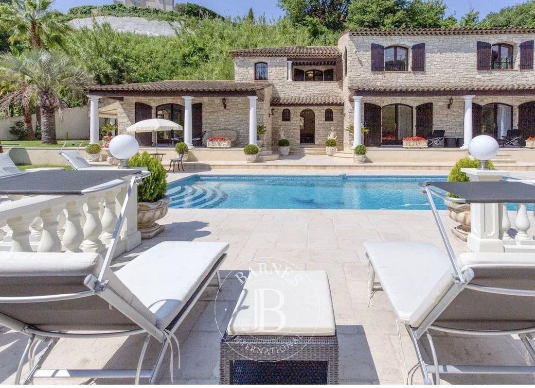 Villa à Saint Jean-Les Vallières, Cagnes-sur-Mer, France 1 - 18922193