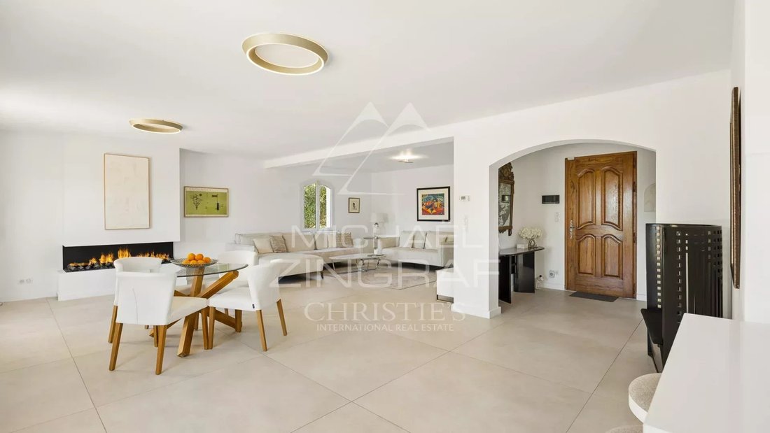 Country House in Besse-sur-Issole, Provence-Alpes-Côte d'Azur, France 4 - 18922185