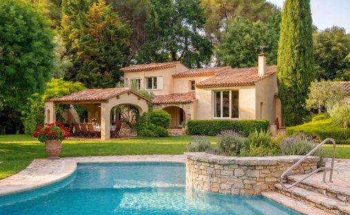 House in Ventabren, Provence-Alpes-Côte d'Azur, France 1
