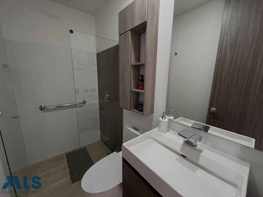 Apartment in Envigado, Antioquia, Colombia 2 - 18922196