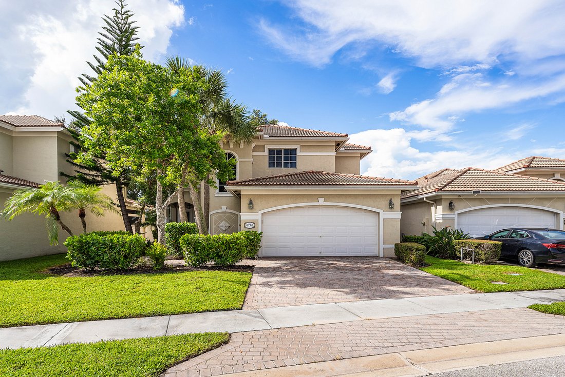 West Palm Beach, Florida, United States 2 - 18922065